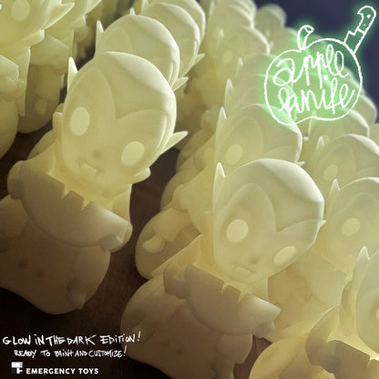 Apple Knife GLOW IN DARK EDITION the Vegan Vampire by Emergency Toys