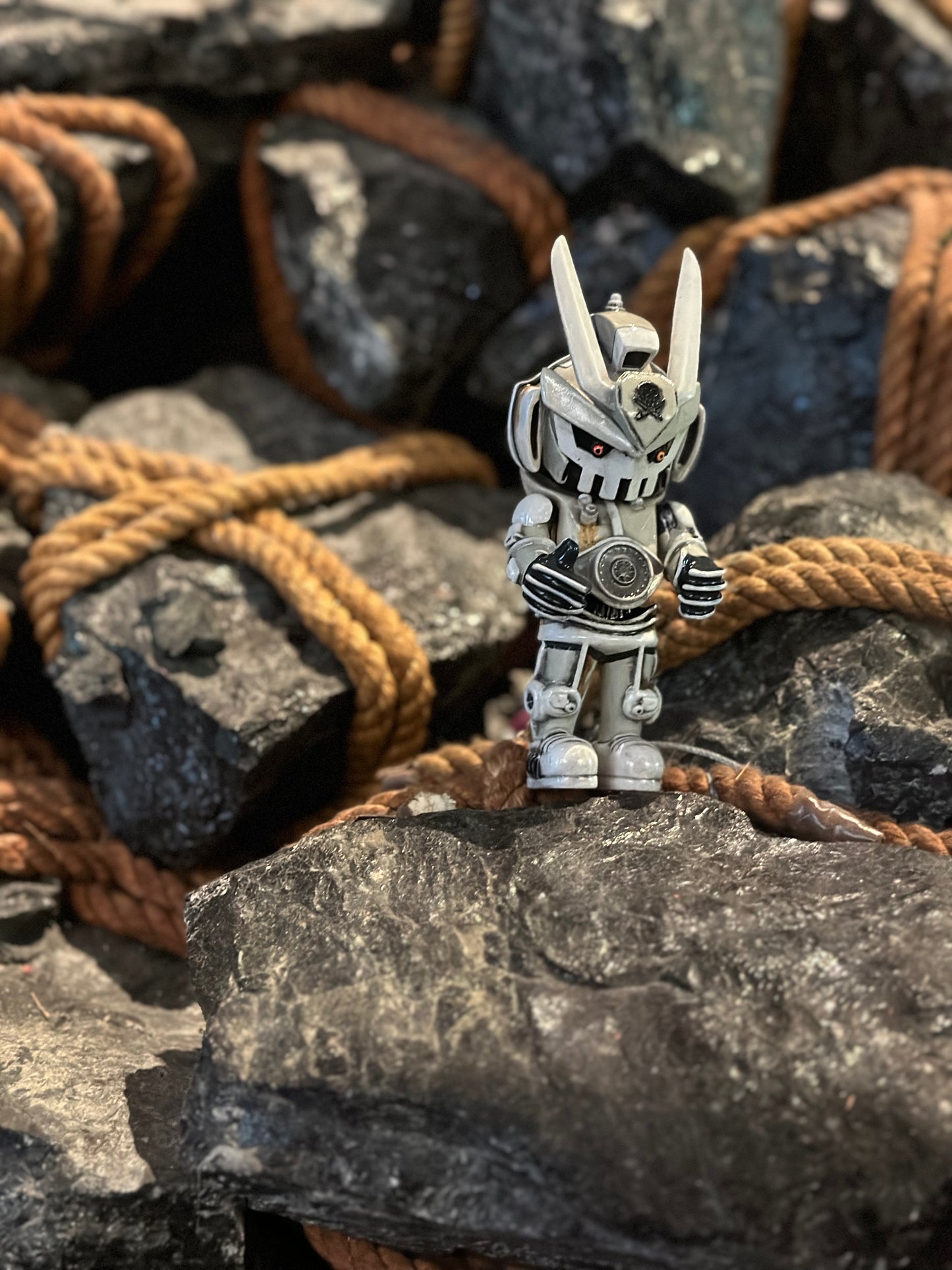 teK-3PO - Shadow Empire Series by Quiccs x Martian Toys