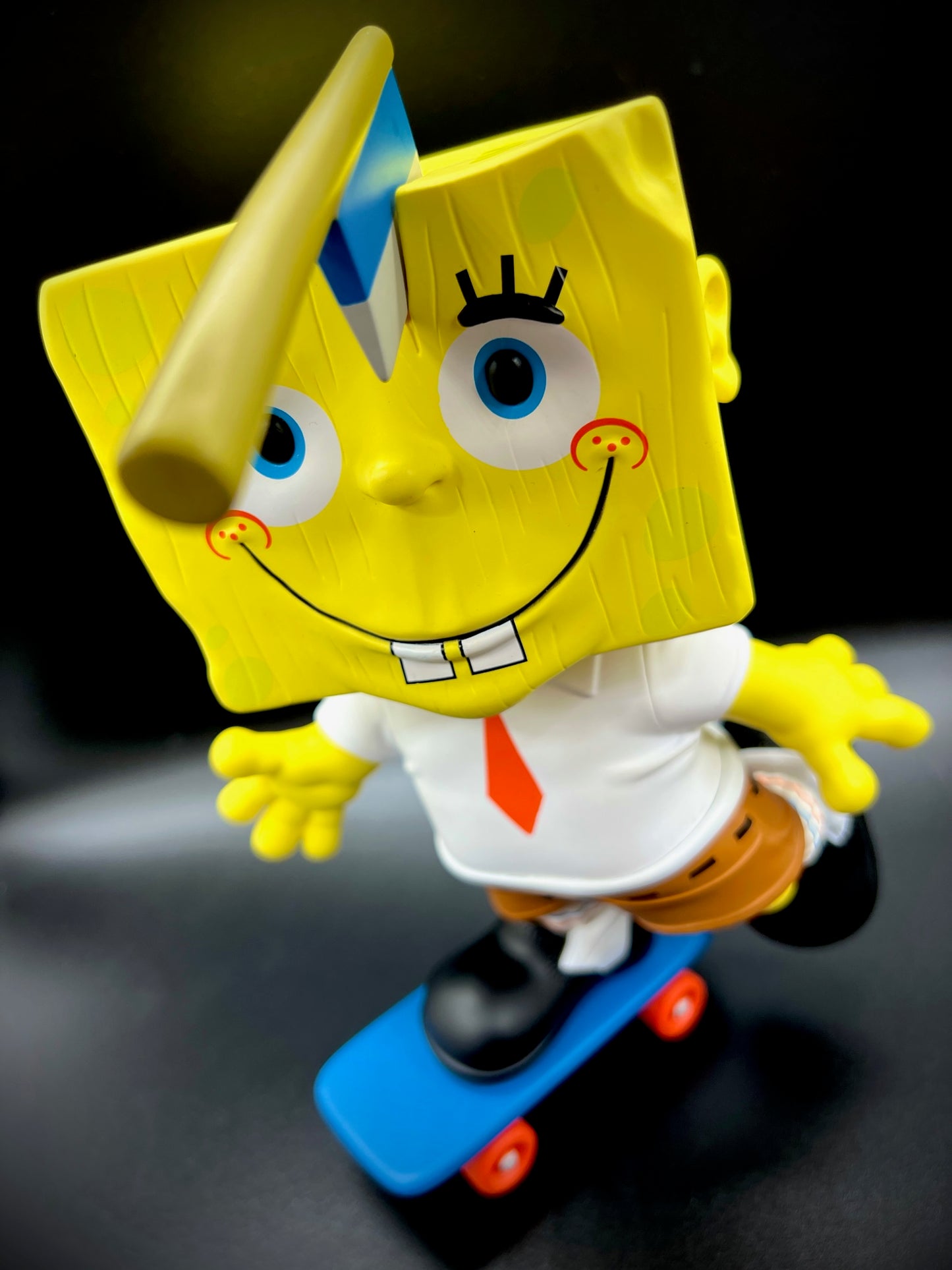 Blockhead by Bob Dob x Martian Toys