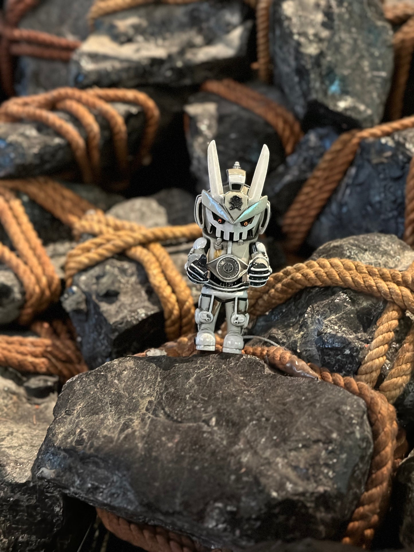 teK-3PO - Shadow Empire Series by Quiccs x Martian Toys