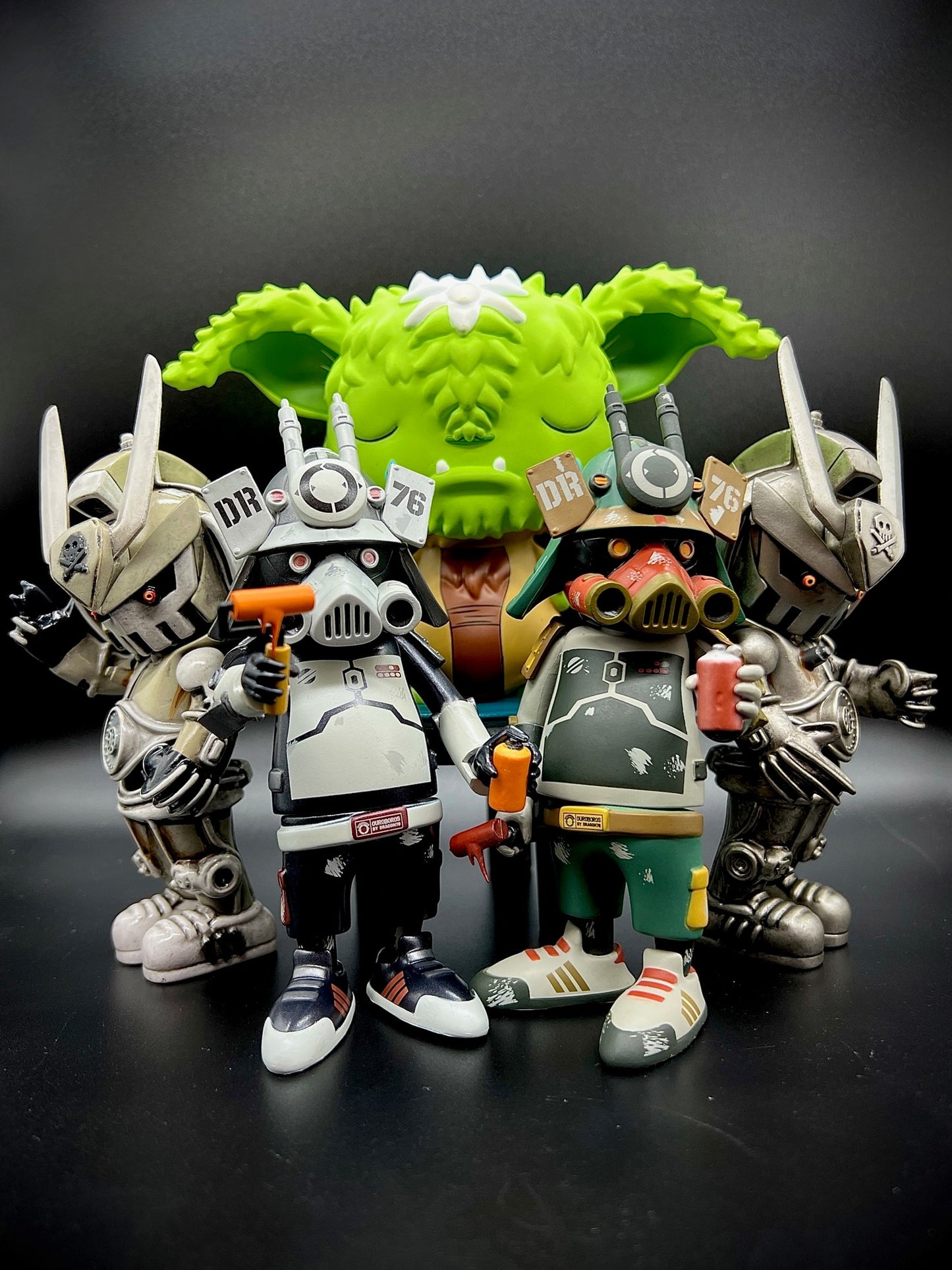 teK-3PO - Shadow Empire Series by Quiccs x Martian Toys