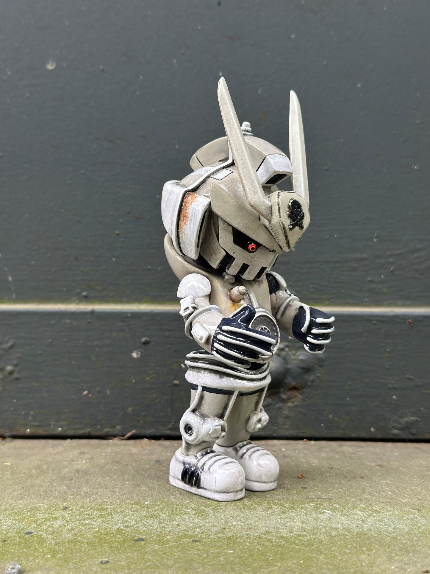 teK-3PO - Shadow Empire Series by Quiccs x Martian Toys