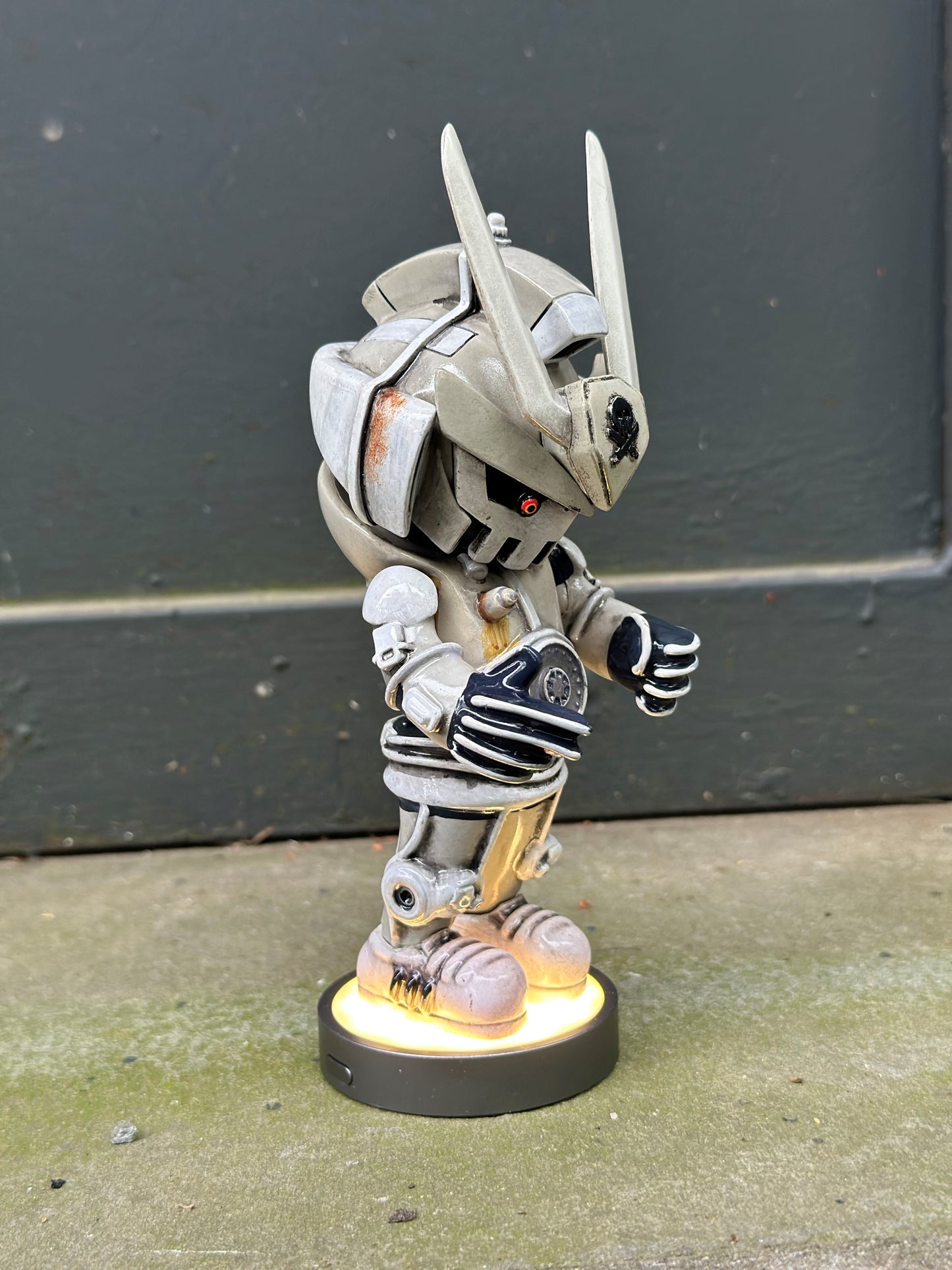 teK-3PO - Shadow Empire Series by Quiccs x Martian Toys