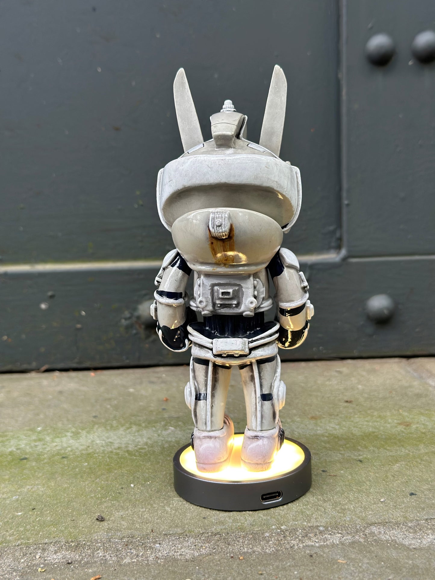 teK-3PO - Shadow Empire Series by Quiccs x Martian Toys