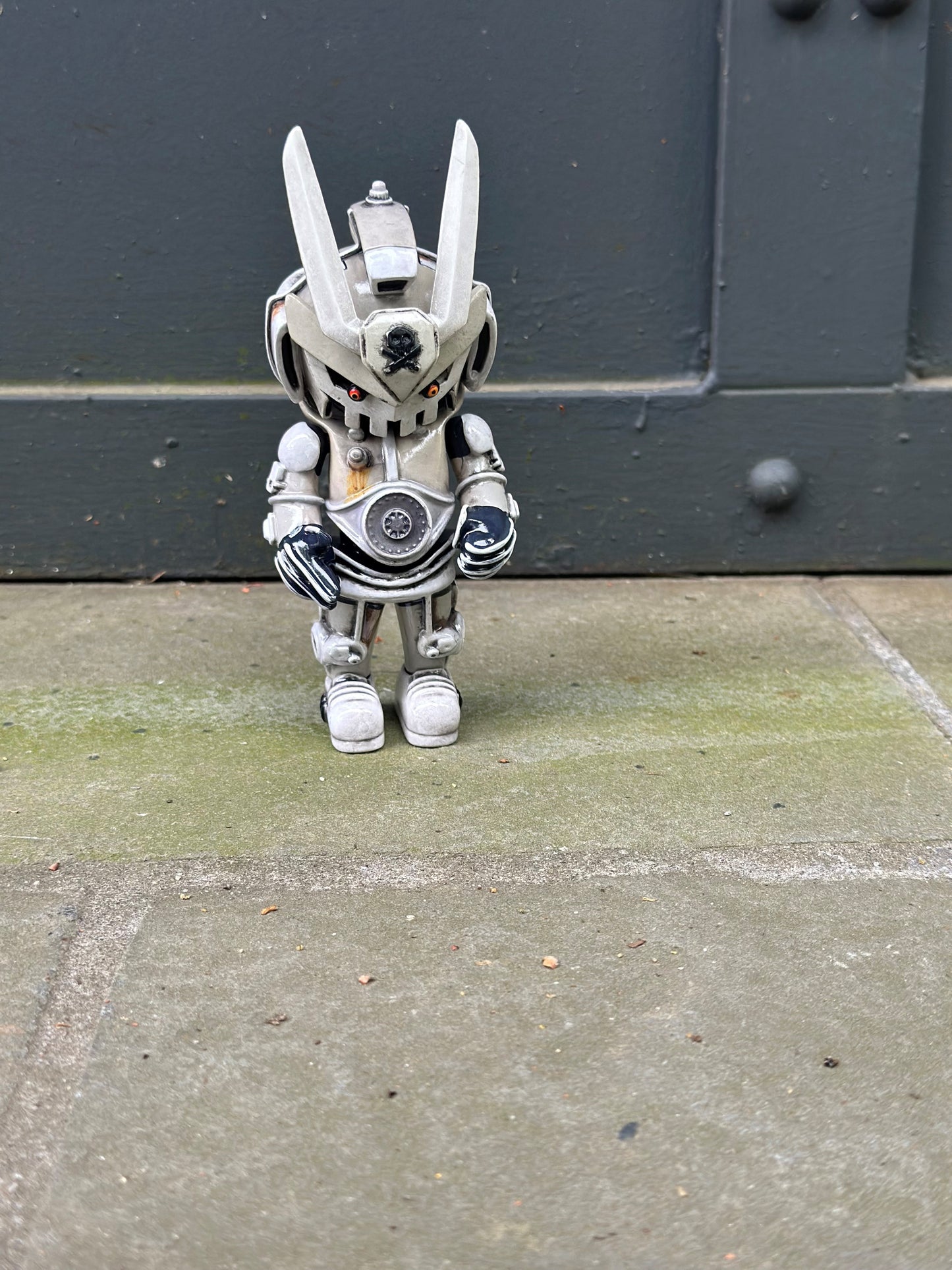 teK-3PO - Shadow Empire Series by Quiccs x Martian Toys