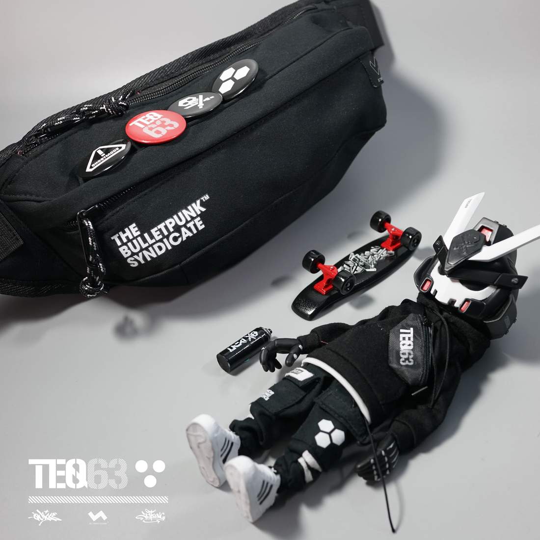 1:8 TEQ63 ACTION FIGURES 8" 2GO Series #1 OG Black + Ghost White by JT Studio x Quiccs