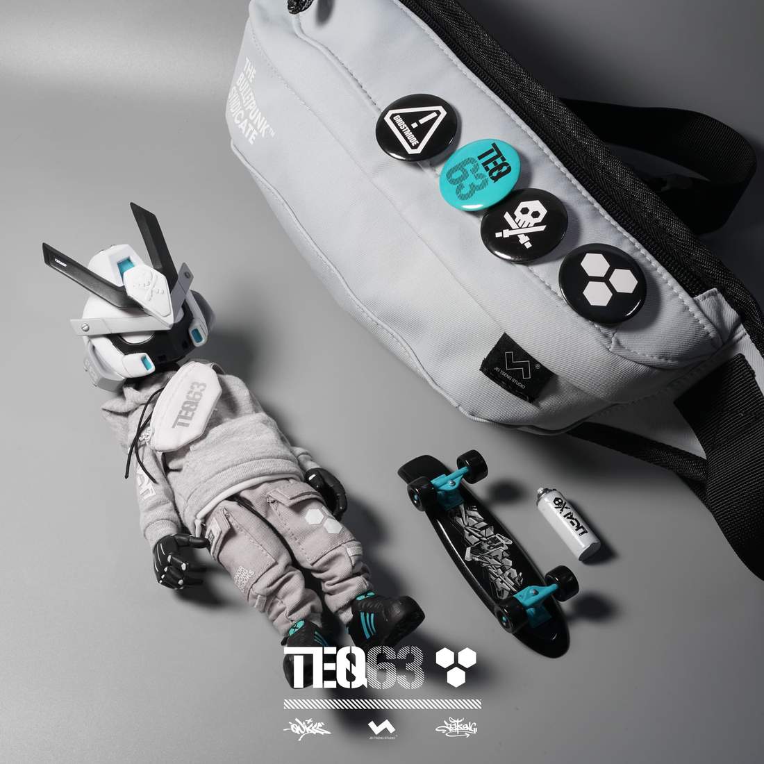 1:8 TEQ63 ACTION FIGURES 8" 2GO Series #1 OG Black + Ghost White by JT Studio x Quiccs